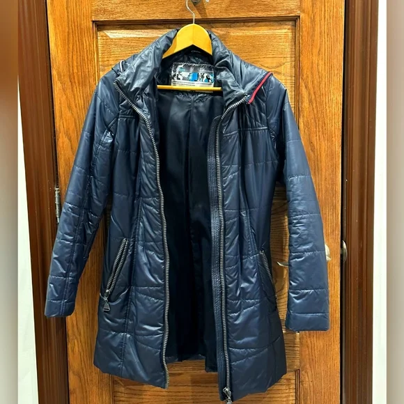 Coat - Picture 2 of 4